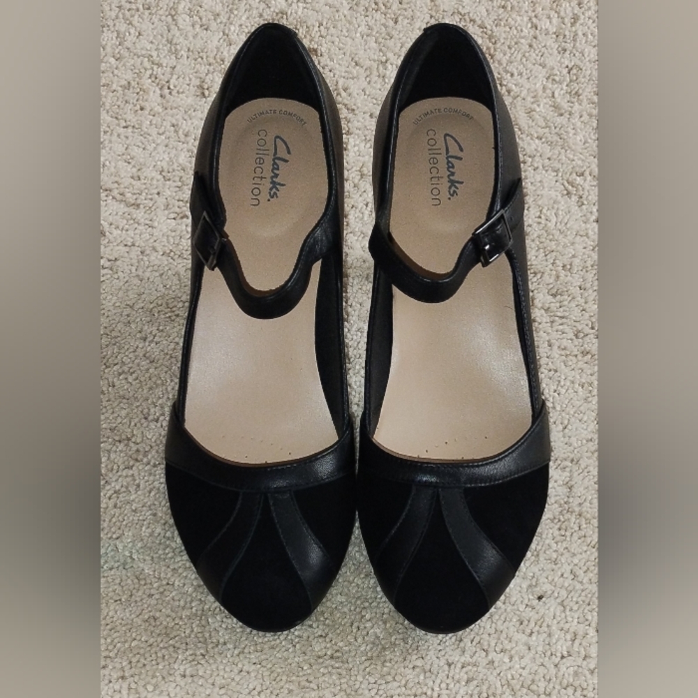 Clarks Collection Ambyr Light Black Leather Heel PumpsSize 11M. New Without Box.